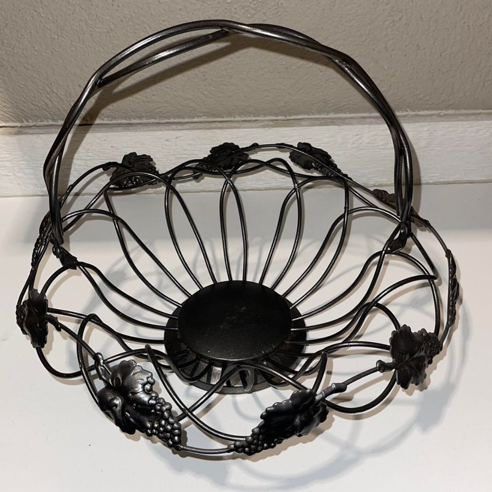 Vintage Godinger Metal wire Basket 3/$10